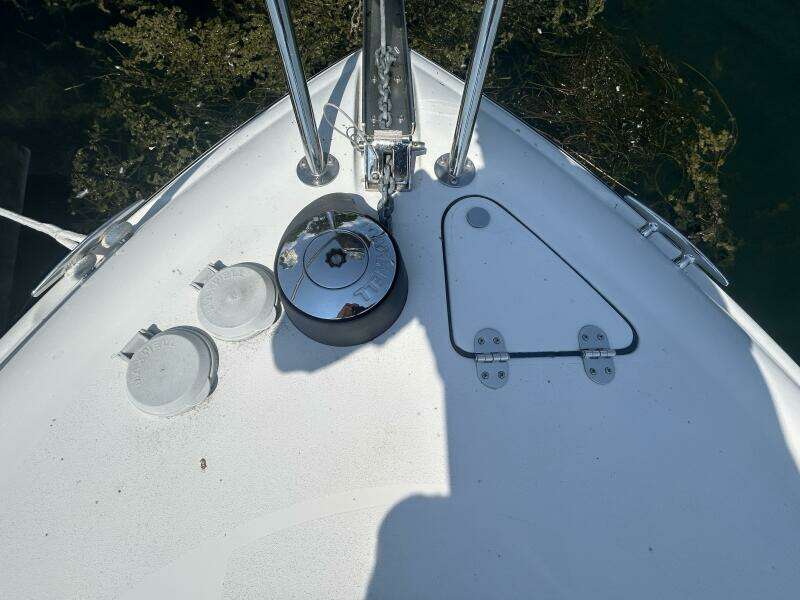 27ft Four Winns Yacht For Sale