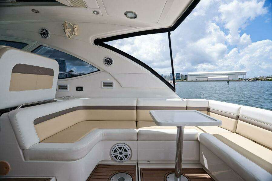 38 Hot 47ft Sea Ray Yacht For Sale