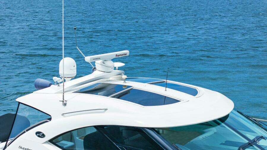 38 Hot 47ft Sea Ray Yacht For Sale