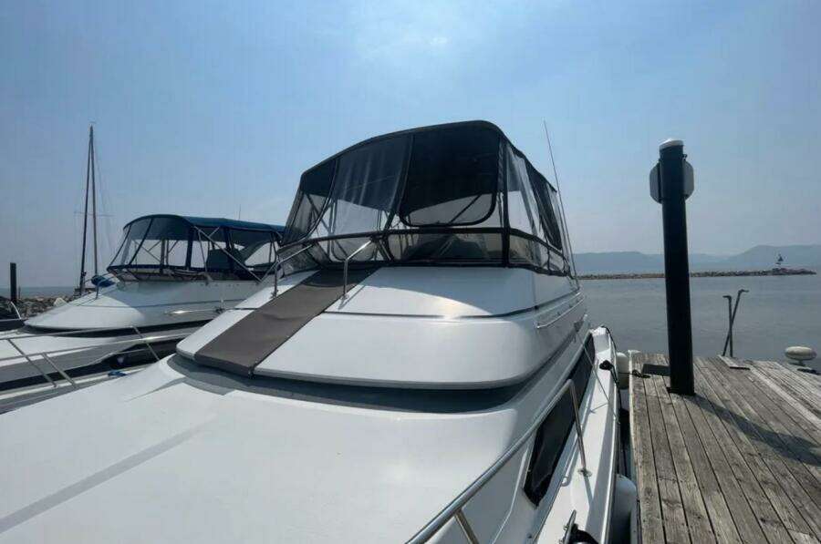 ONE AWEIGH 38ft Carver Yacht For Sale