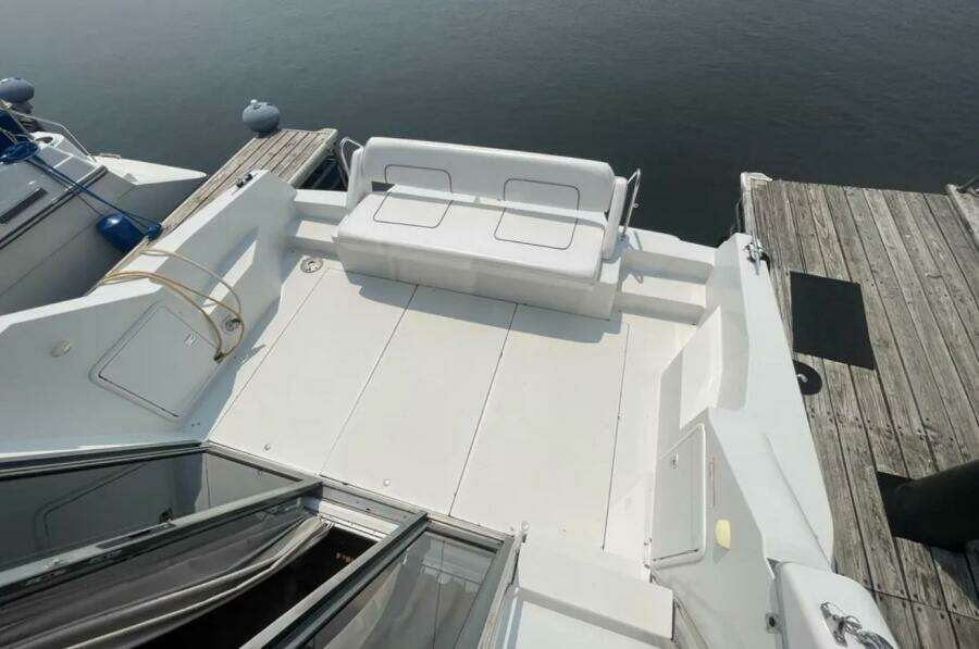 ONE AWEIGH 38ft Carver Yacht For Sale