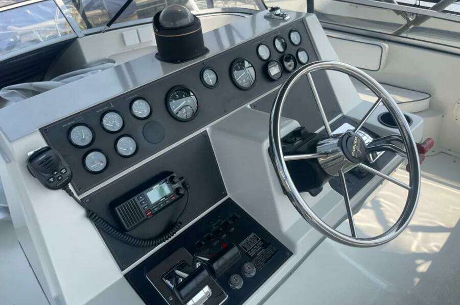 ONE AWEIGH 38ft Carver Yacht For Sale