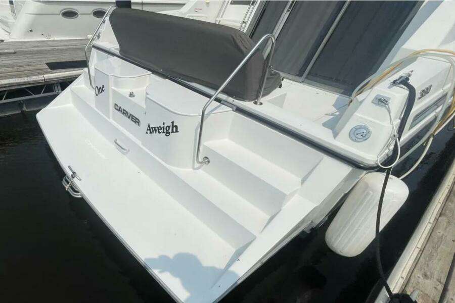 ONE AWEIGH 38ft Carver Yacht For Sale
