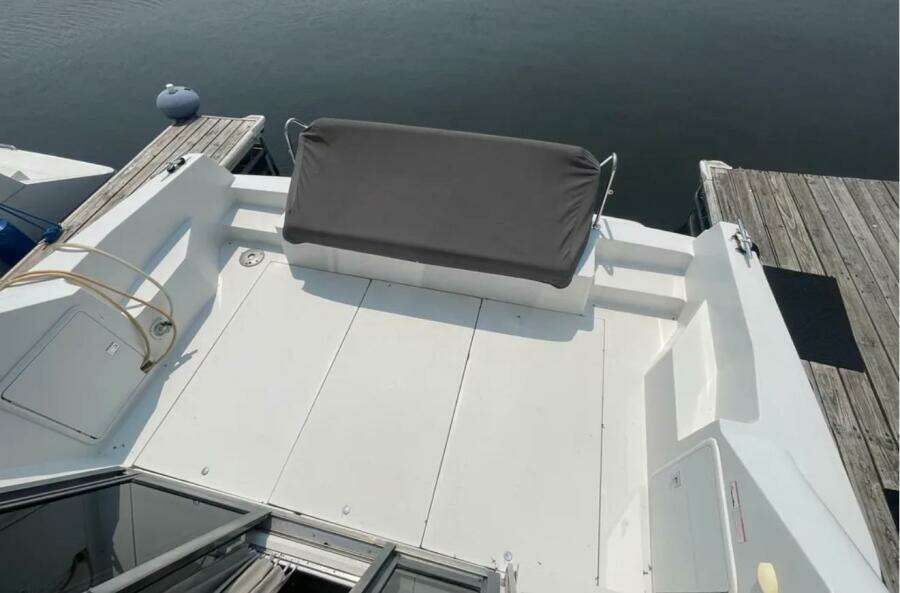 ONE AWEIGH 38ft Carver Yacht For Sale