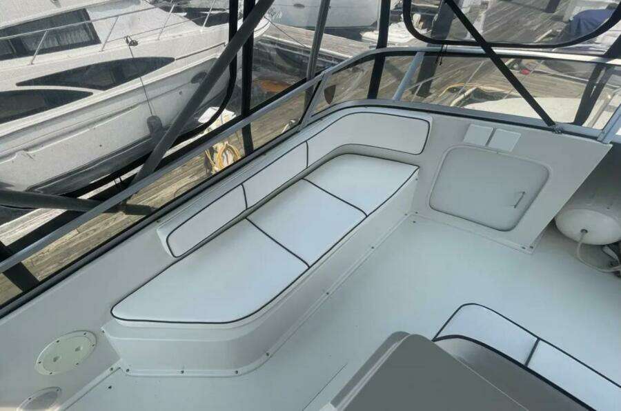 ONE AWEIGH 38ft Carver Yacht For Sale