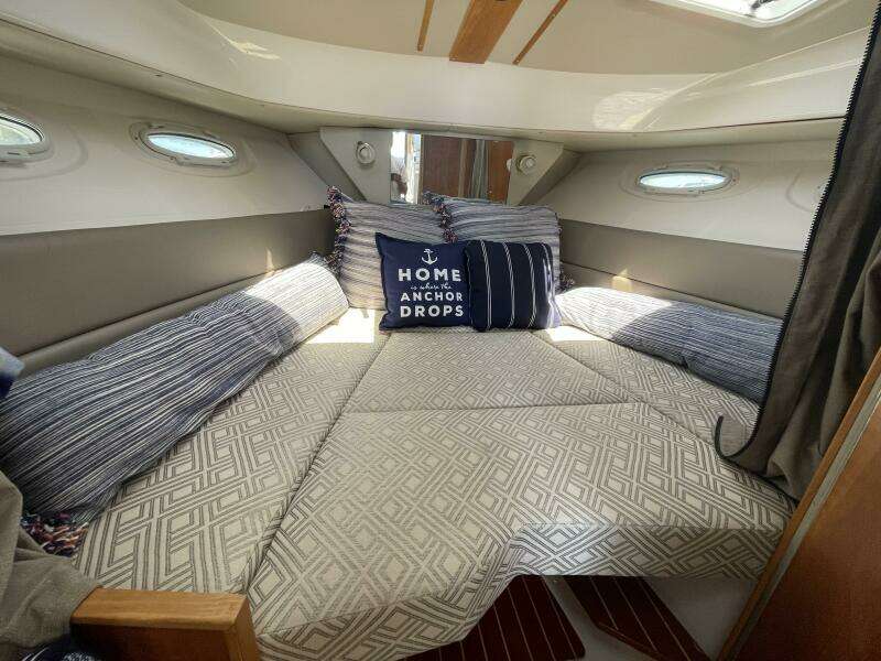 28ft Cutwater Yacht For Sale