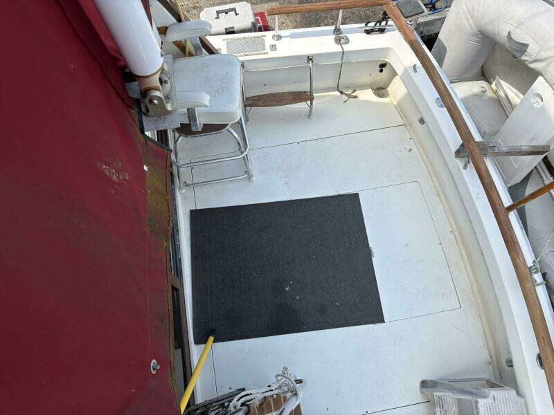 32ft Trojan Yacht For Sale