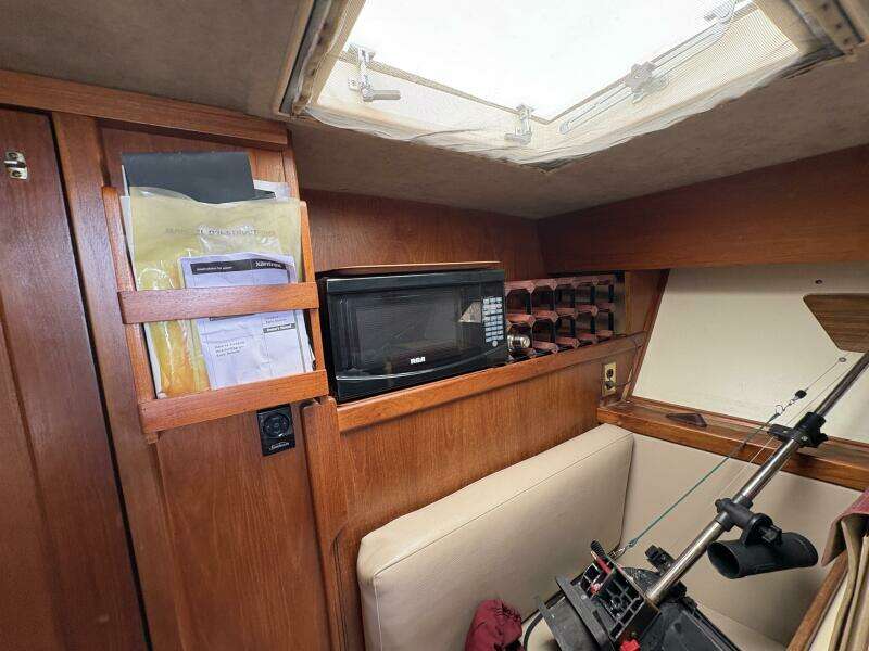 32ft Trojan Yacht For Sale