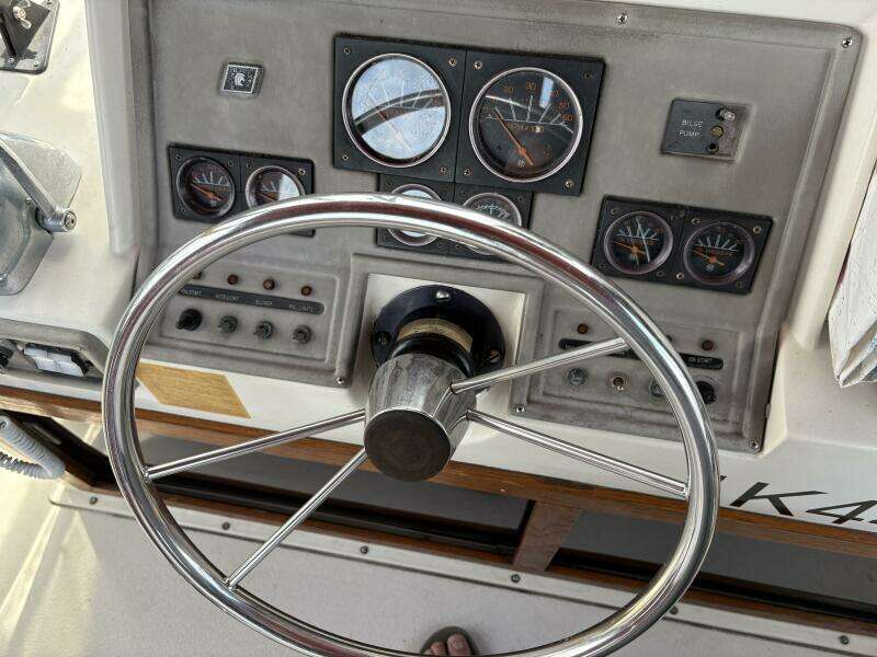 32ft Trojan Yacht For Sale