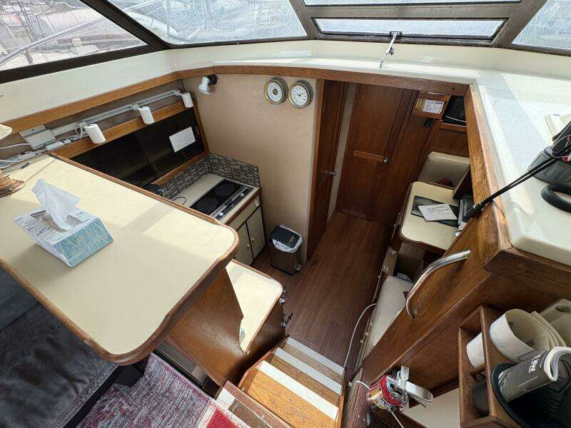 32ft Trojan Yacht For Sale