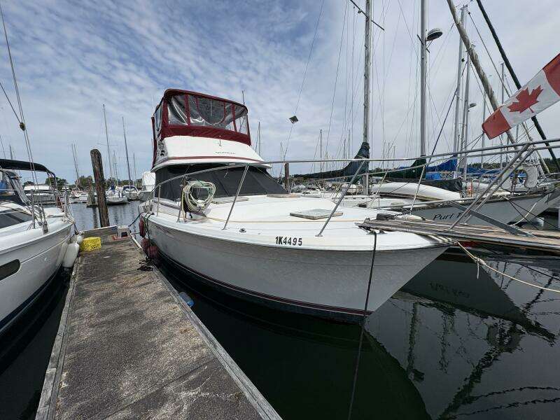 32ft Trojan Yacht For Sale