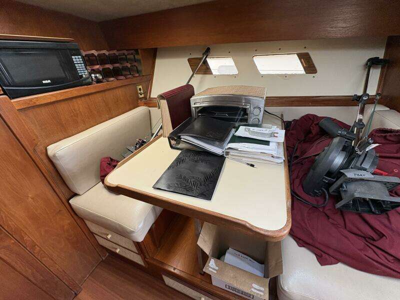 32ft Trojan Yacht For Sale