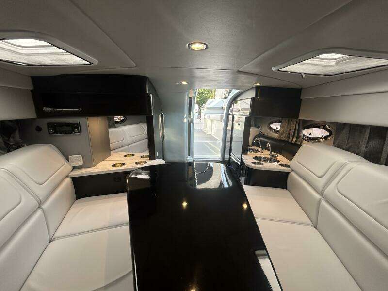 31ft Formula Yacht For Sale