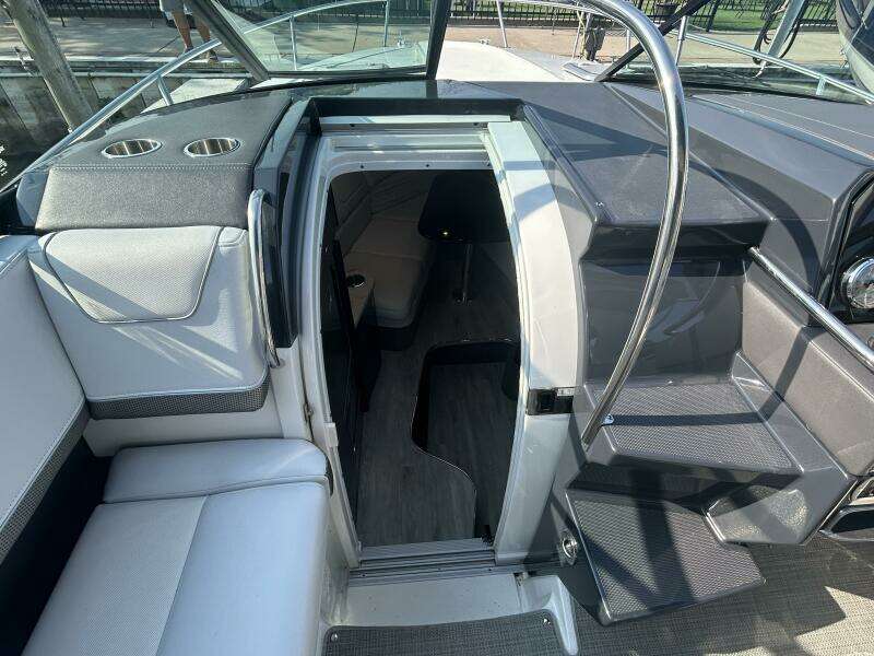 31ft Formula Yacht For Sale