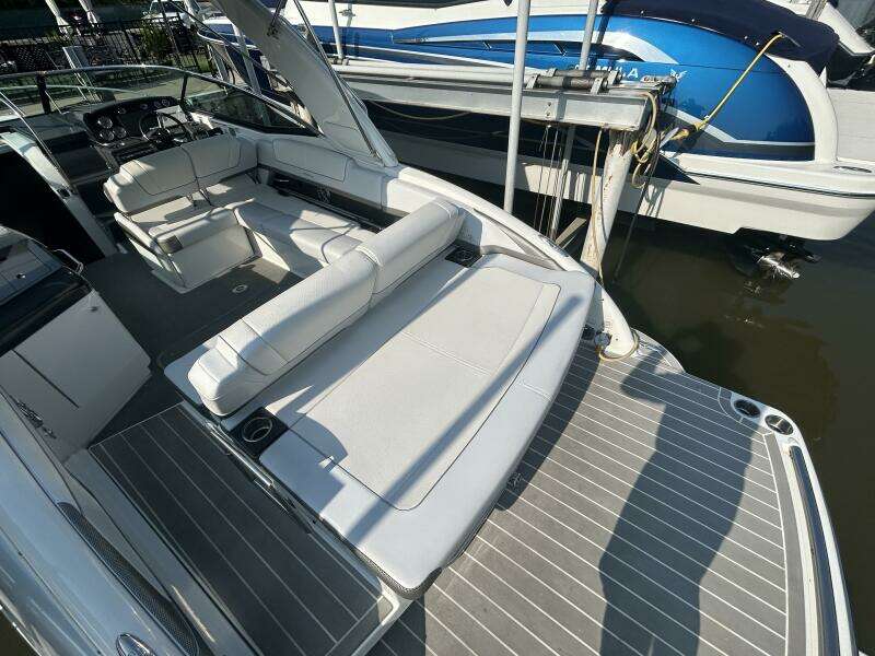 31ft Formula Yacht For Sale