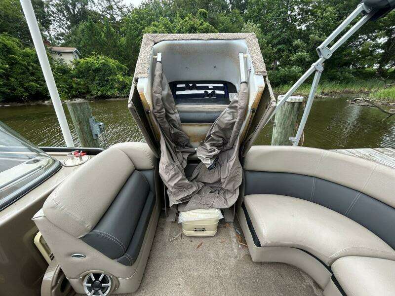 25ft Premier Yacht For Sale