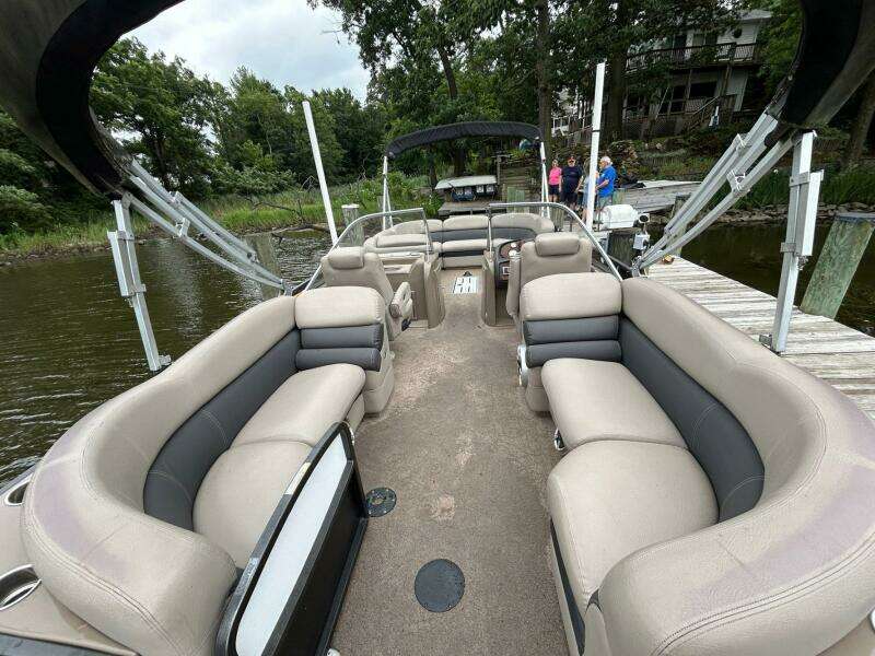 25ft Premier Yacht For Sale