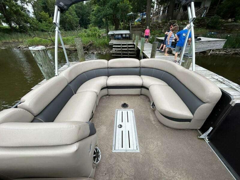 25ft Premier Yacht For Sale