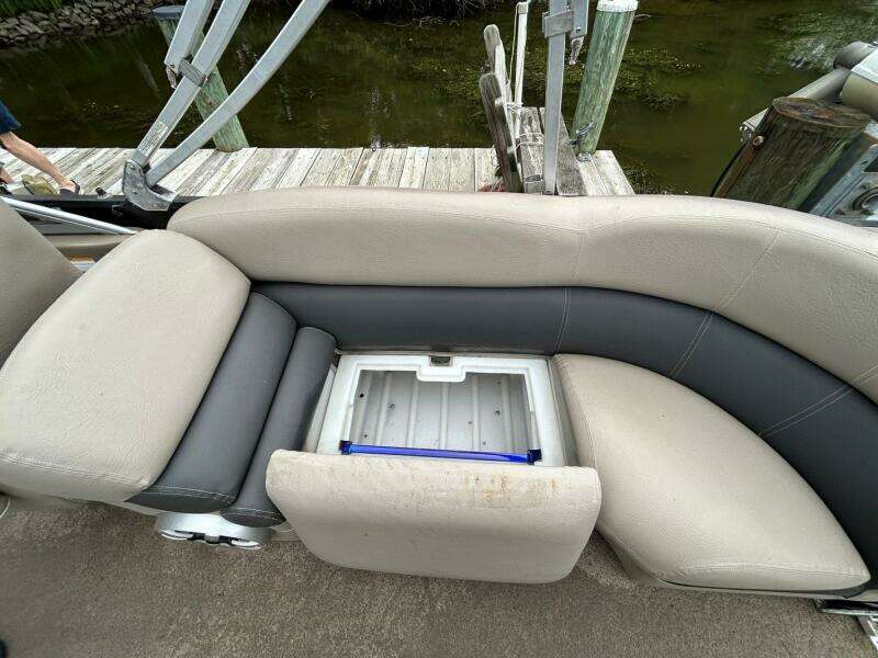 25ft Premier Yacht For Sale