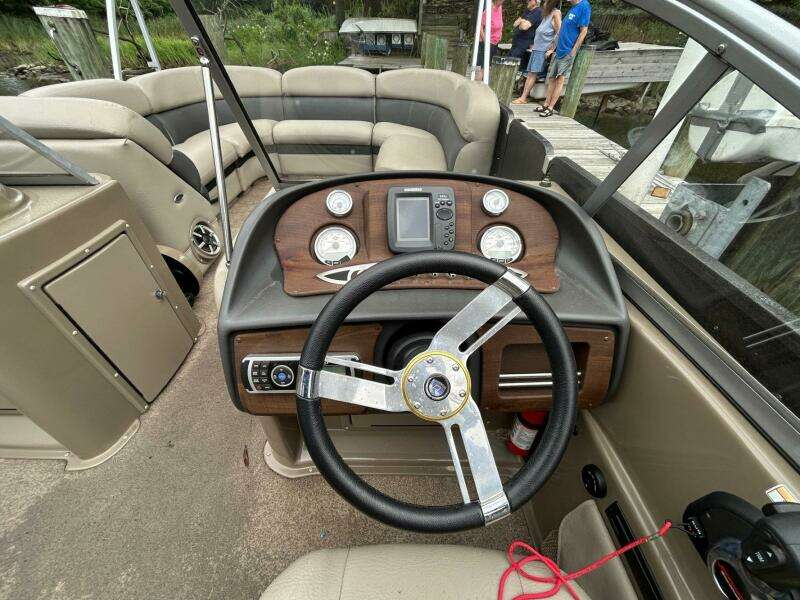 25ft Premier Yacht For Sale