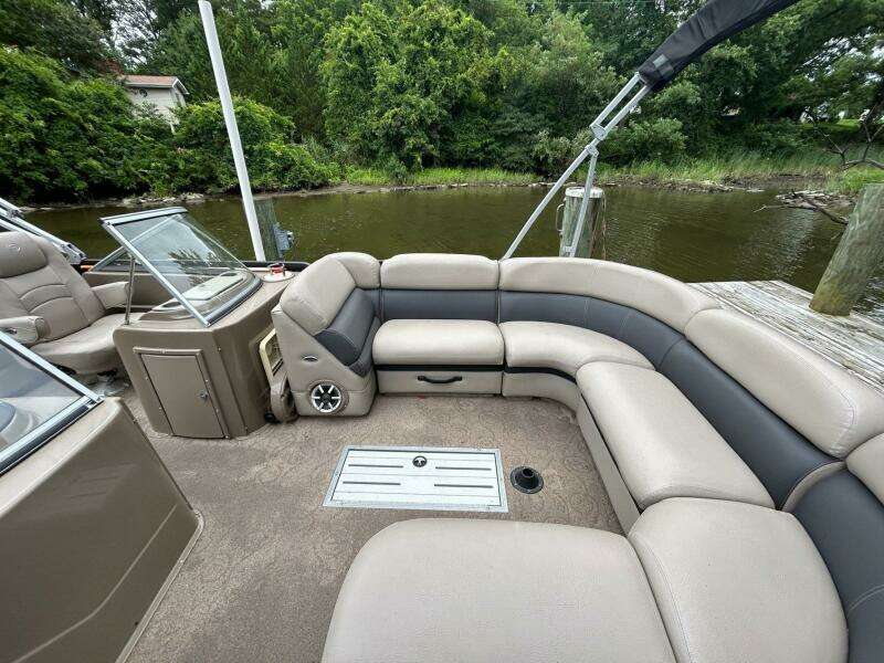 25ft Premier Yacht For Sale
