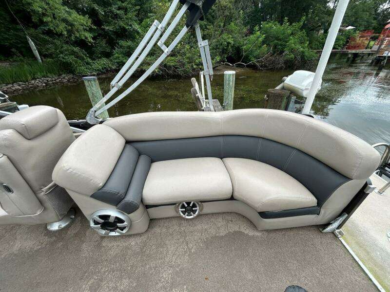 25ft Premier Yacht For Sale