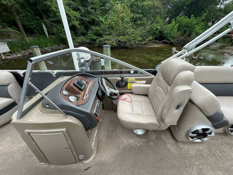 25ft Premier Yacht For Sale