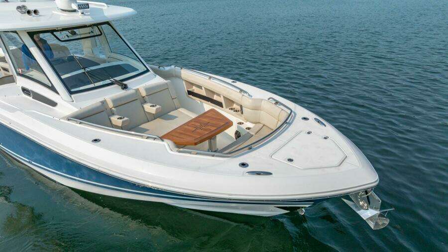 BLUE SKIES 35ft Boston Whaler Yacht For Sale