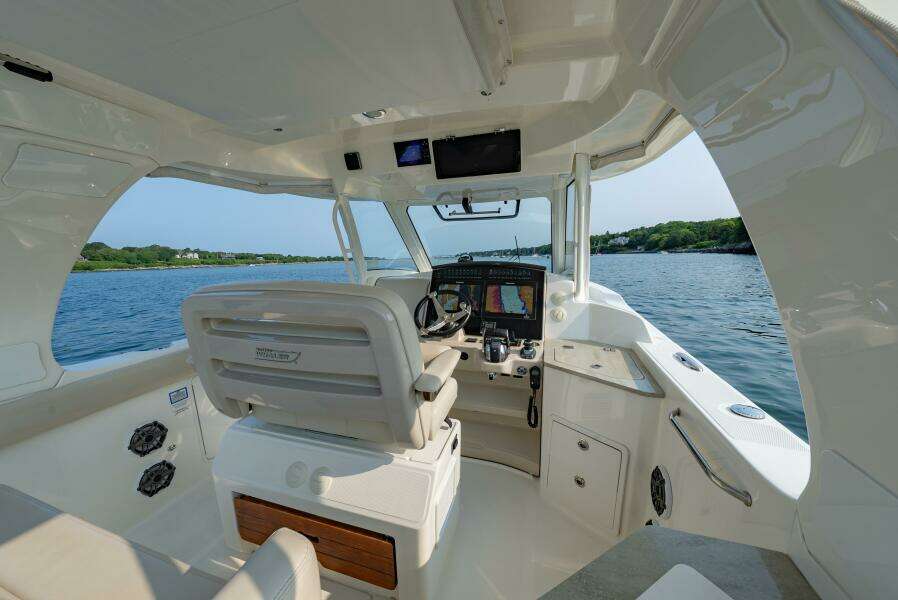 BLUE SKIES 35ft Boston Whaler Yacht For Sale