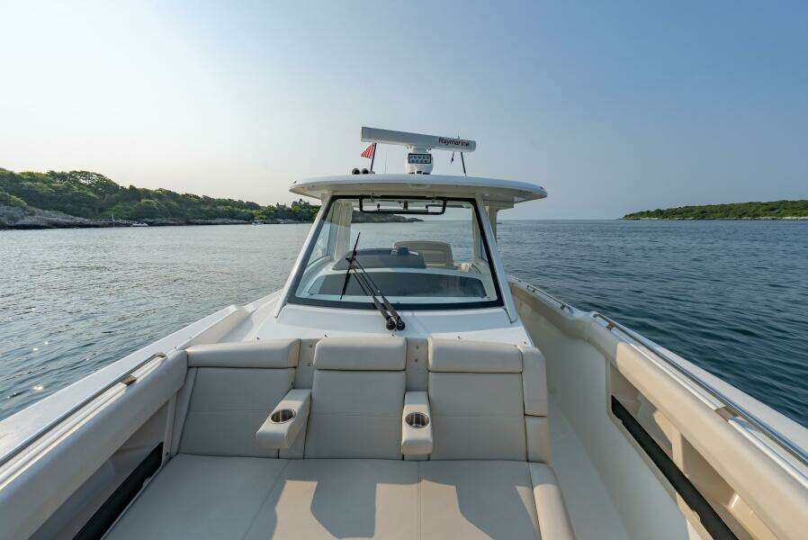 BLUE SKIES 35ft Boston Whaler Yacht For Sale