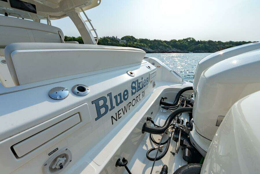 BLUE SKIES 35ft Boston Whaler Yacht For Sale