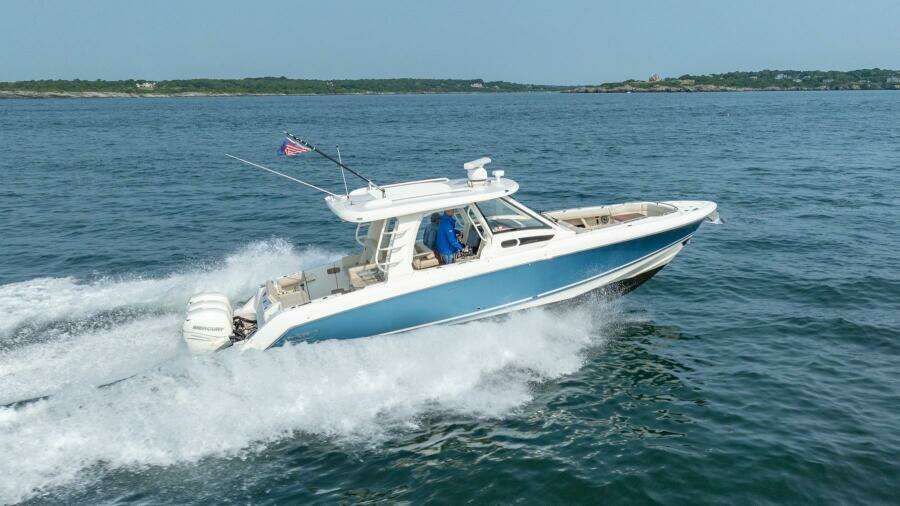 BLUE SKIES 35ft Boston Whaler Yacht For Sale