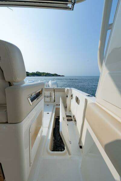 BLUE SKIES 35ft Boston Whaler Yacht For Sale