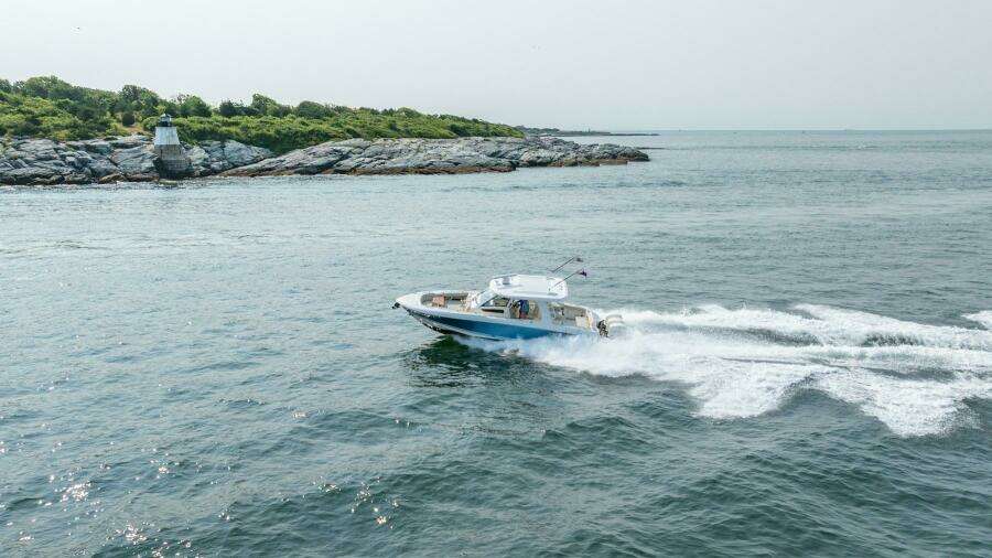 BLUE SKIES 35ft Boston Whaler Yacht For Sale
