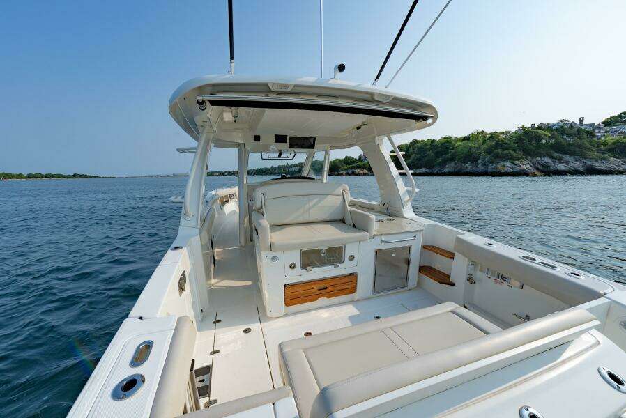 BLUE SKIES 35ft Boston Whaler Yacht For Sale