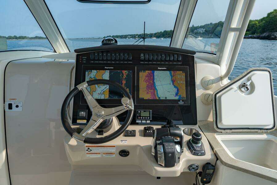 BLUE SKIES 35ft Boston Whaler Yacht For Sale
