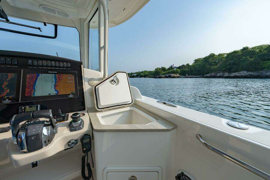 BLUE SKIES 35ft Boston Whaler Yacht For Sale