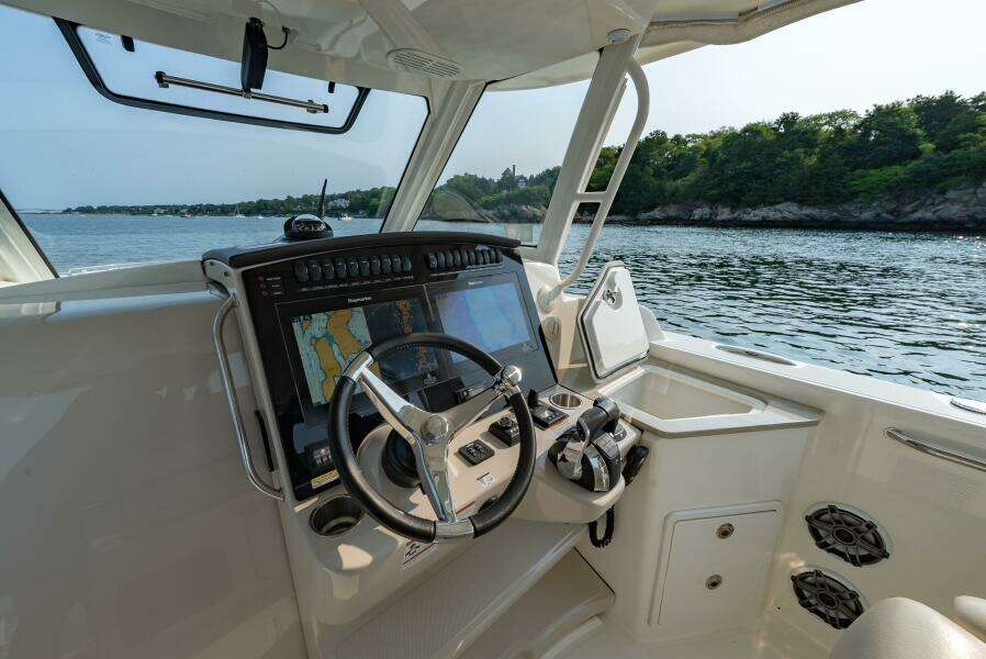 BLUE SKIES 35ft Boston Whaler Yacht For Sale