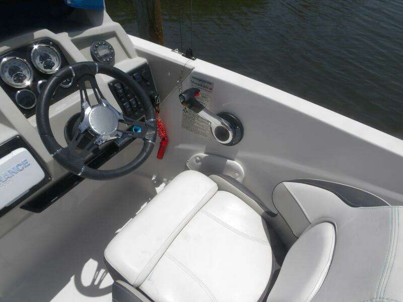 21ft Starcraft Yacht For Sale