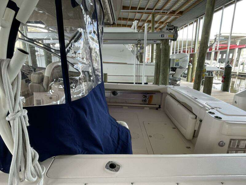 33ft Grady White Yacht For Sale