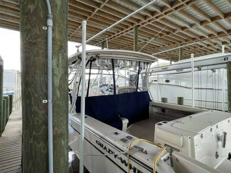 33ft Grady White Yacht For Sale