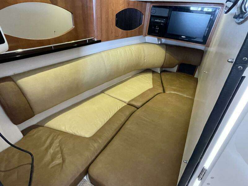 33ft Grady White Yacht For Sale
