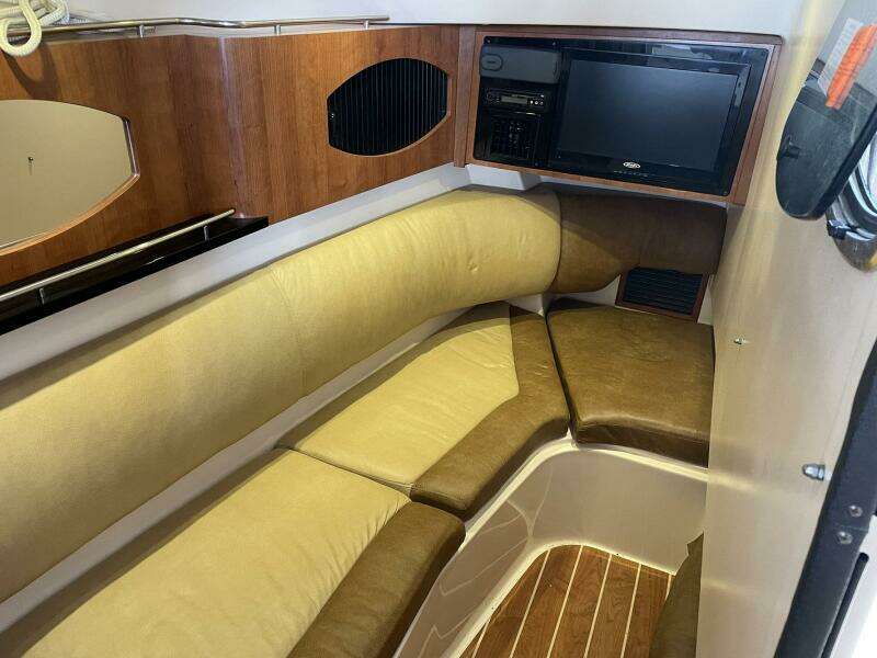 33ft Grady White Yacht For Sale