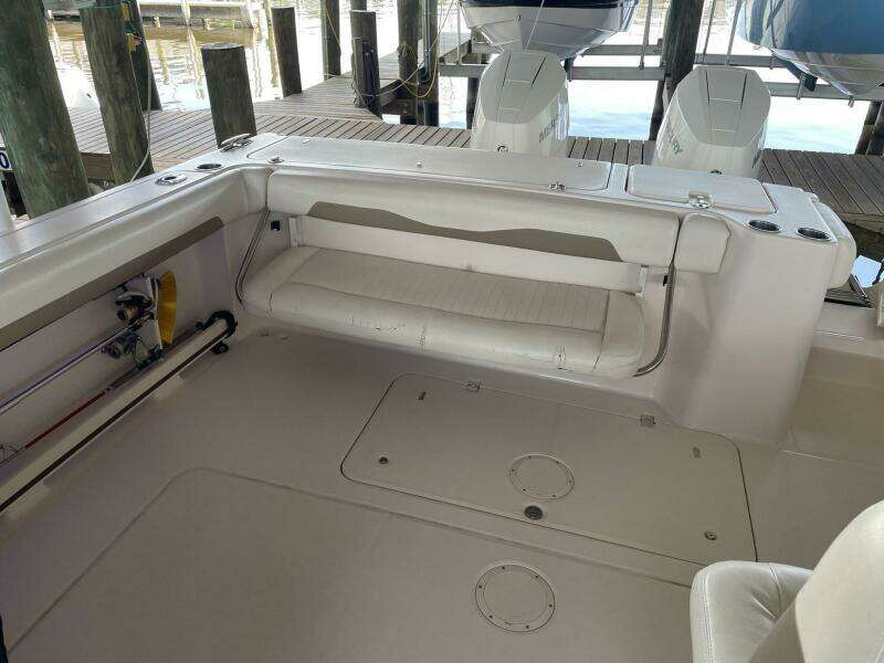 33ft Grady White Yacht For Sale