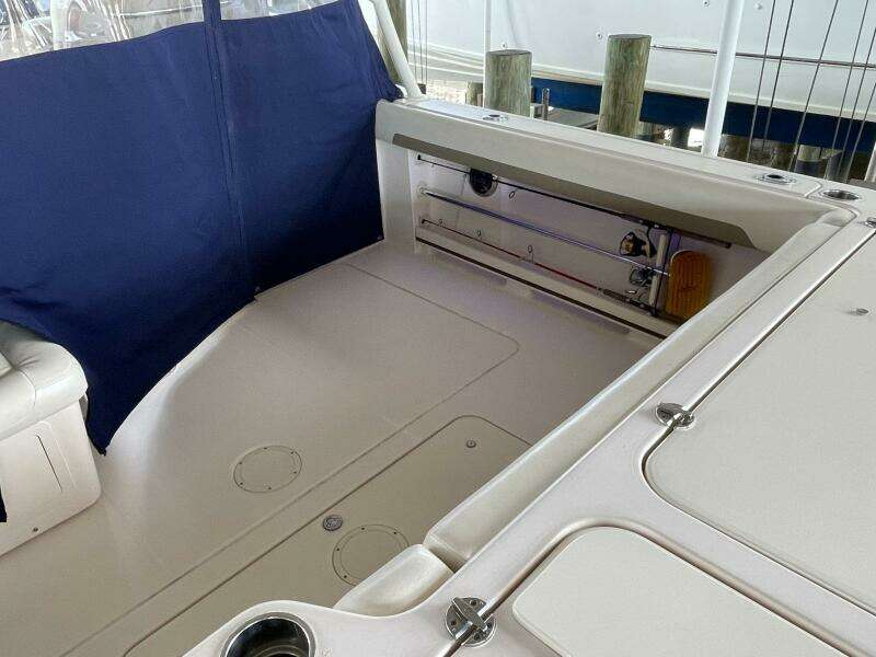 33ft Grady White Yacht For Sale
