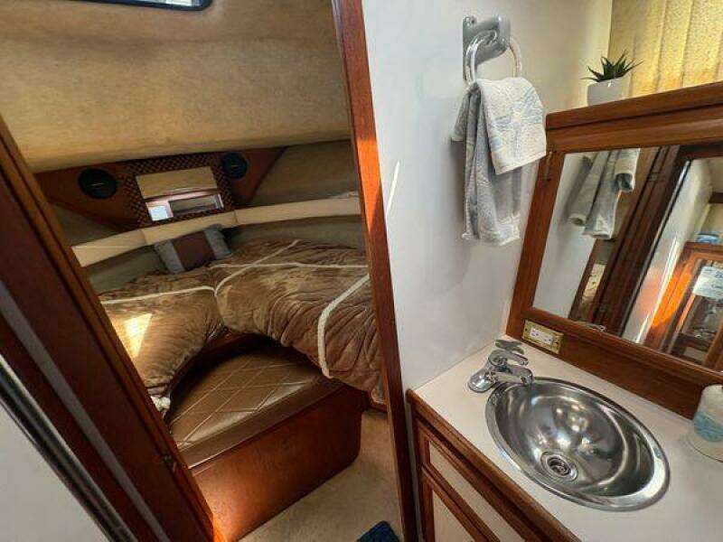 36ft Carver Yacht For Sale