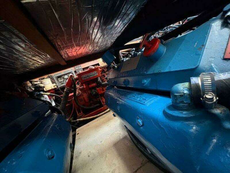 36ft Carver Yacht For Sale