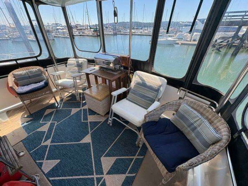 36ft Carver Yacht For Sale