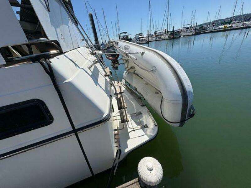 36ft Carver Yacht For Sale
