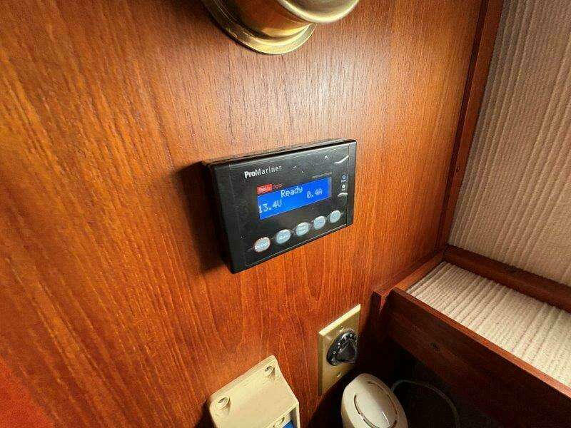 36ft Carver Yacht For Sale